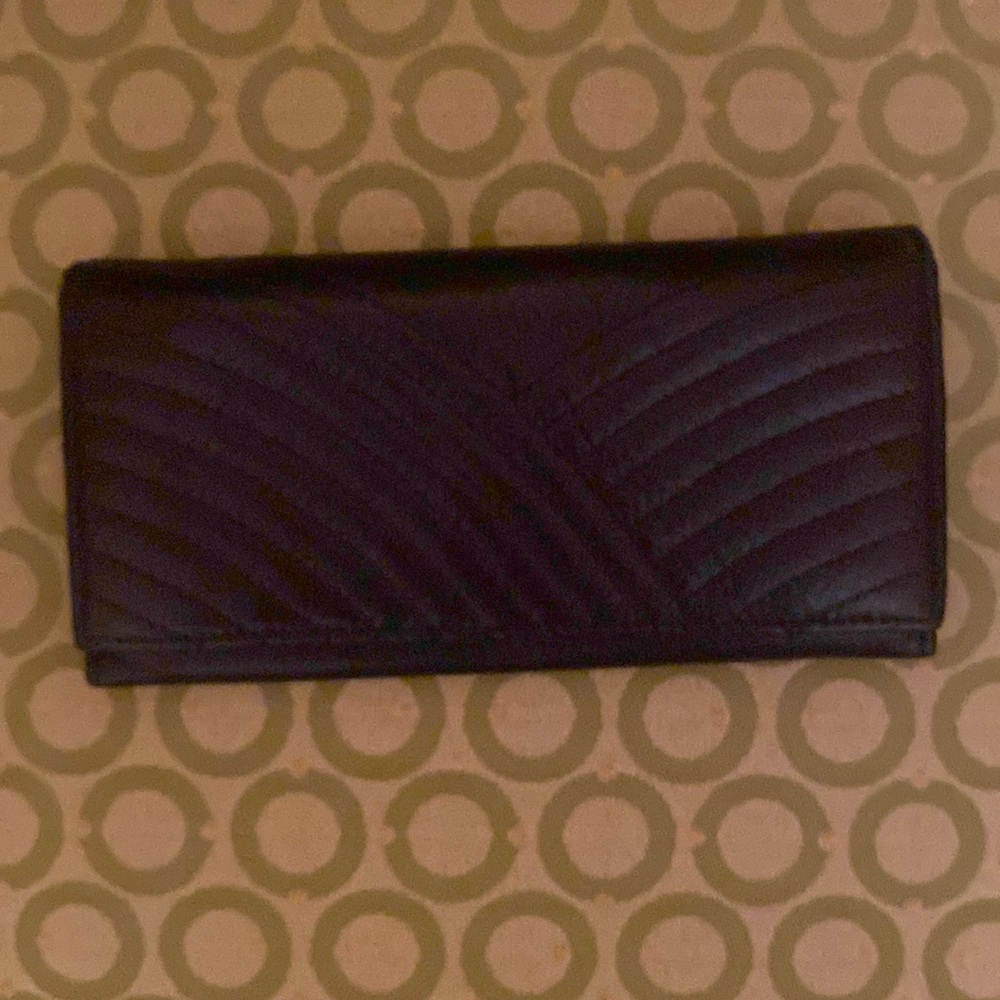 Amanda Smith soft black leather wallet